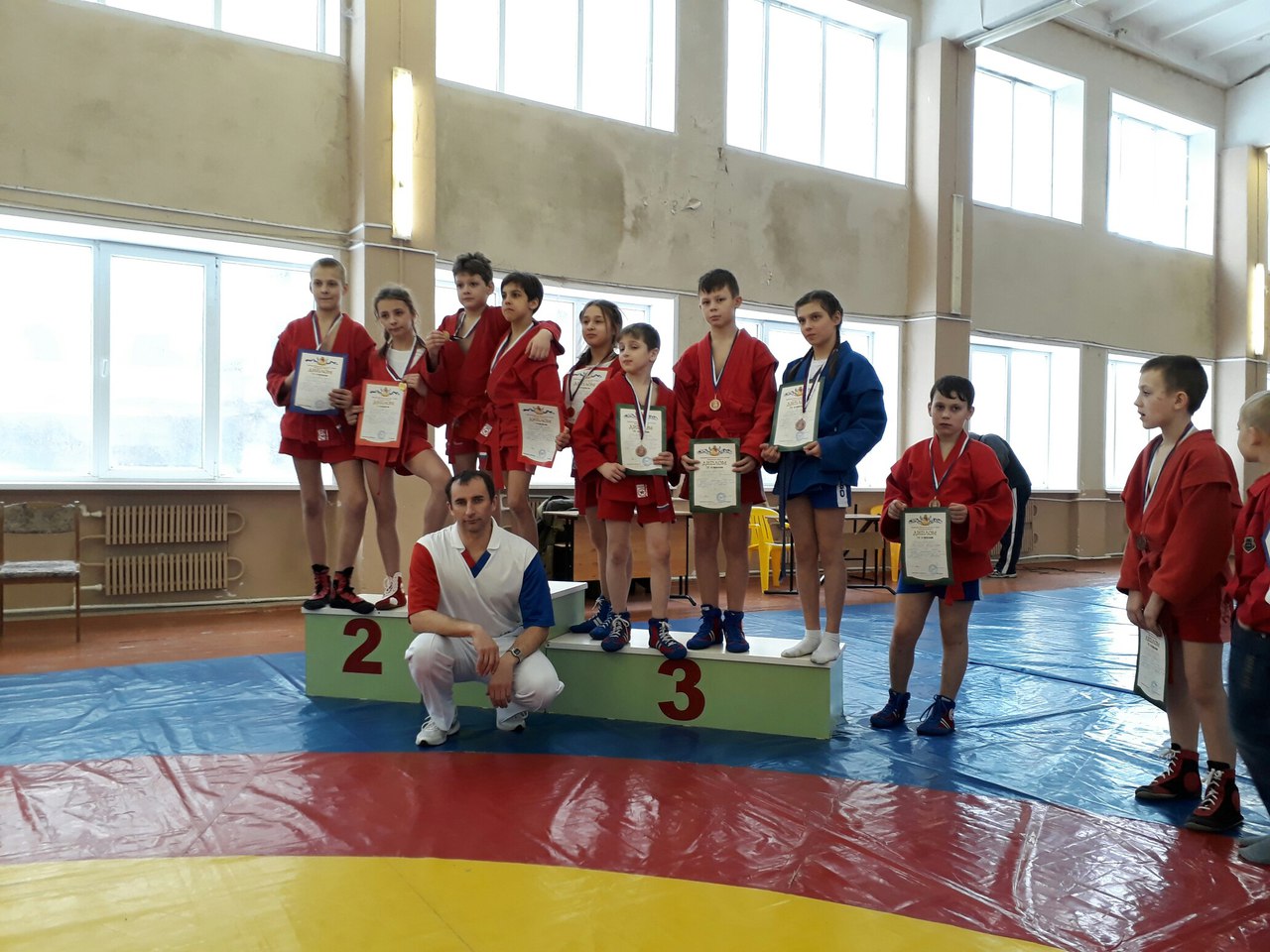 Старооскольская команда успешно выступила на турнире по самбо в Воронеже
