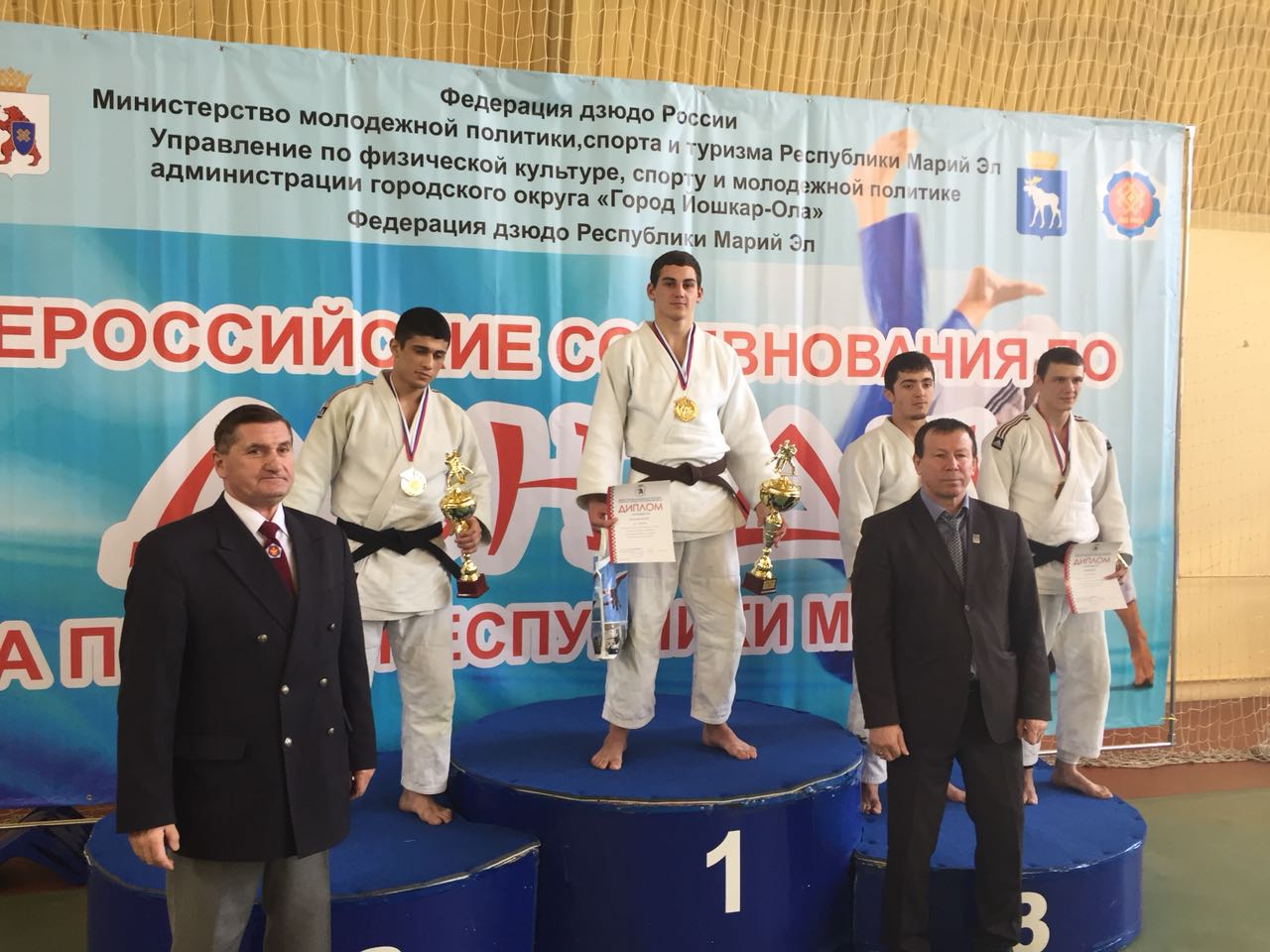 Старооскольцы приняли участие во Всероссийском турнире по дзюдо среди мужчин в Йошкар Оле.