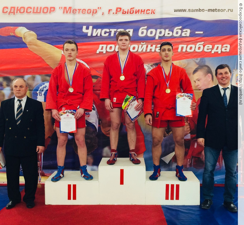 Владислав Жилин - серебряный призер первенства ЦФО по самбо в Рыбинске.